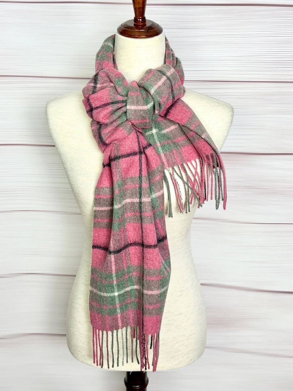 NWOT Shepard Land Lambswool Pink Green Tartan Plaid Fringed Scarf Men's Women's